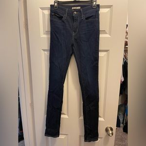 Levi Slimming Skinny Jeans